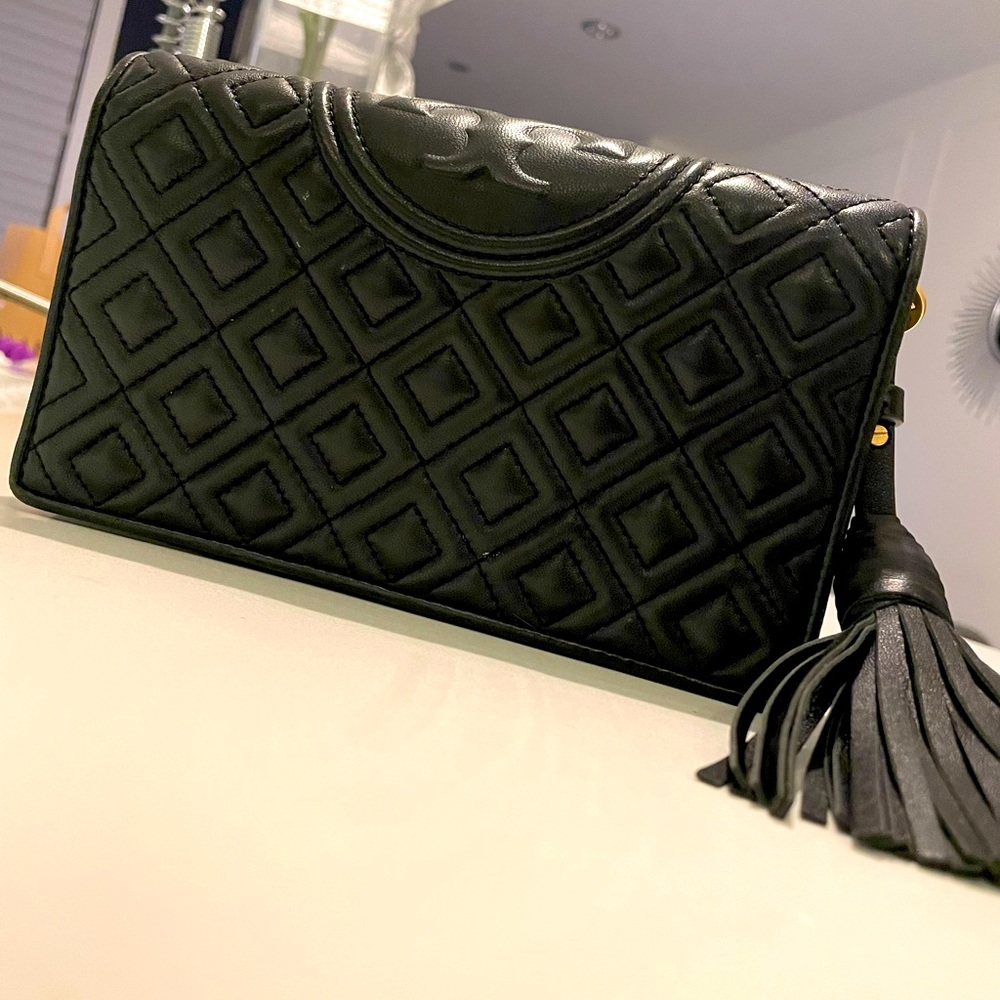 Tory Burch Fleming Soft Chain Wallet/Crossbody
